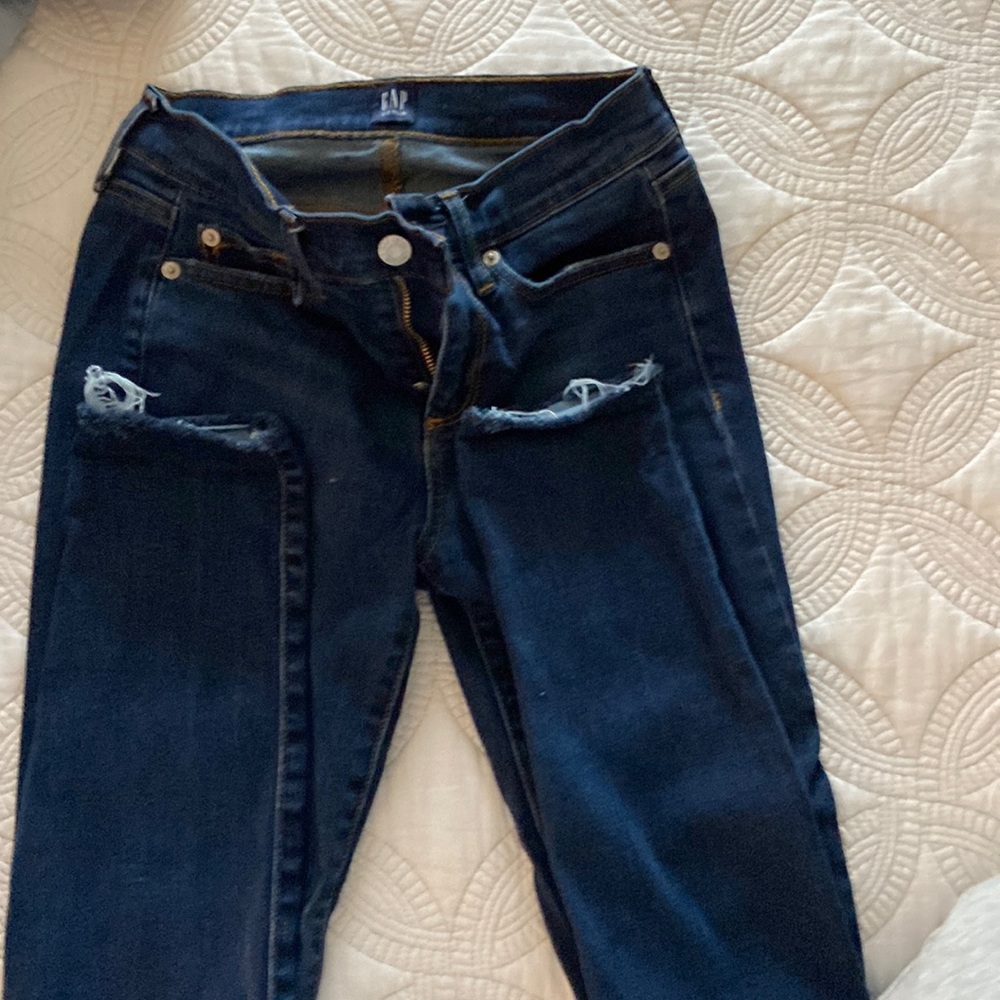 Size 25 regular gap jeans